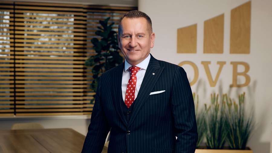 Mgr. Robert Schmidt Mgr. Robert Schmidt